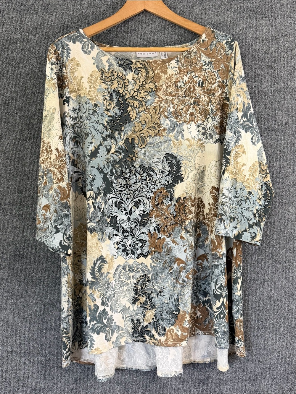Susan Graver Womens 1X Tunic Top Paisley Damask Beige Blue Liquid Knit 3/4 Sleev